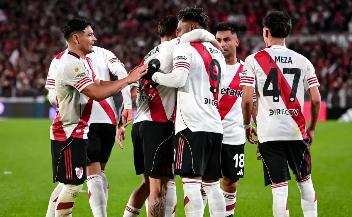 River plate vs carabobo: রিভার প্লেট বনাম ক্যারাবোবো